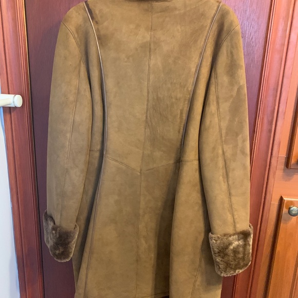 Magnificent coat in suede and sheep, brown. - Picture 8 of 8